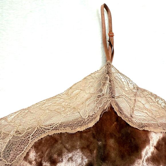 Lauren Conrad M Velour Lace Trim Top Pink Cozy Chic Lounge Sleep Sexy Y2K Retro - Picture 3 of 10